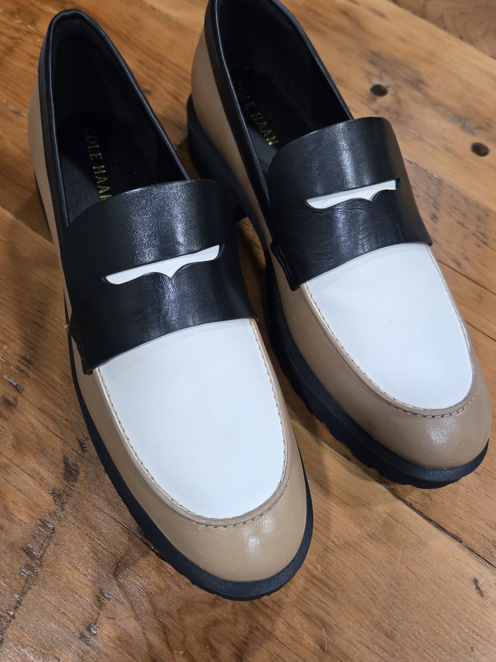 Cole Haan Womens Leather Loafers Size 9B